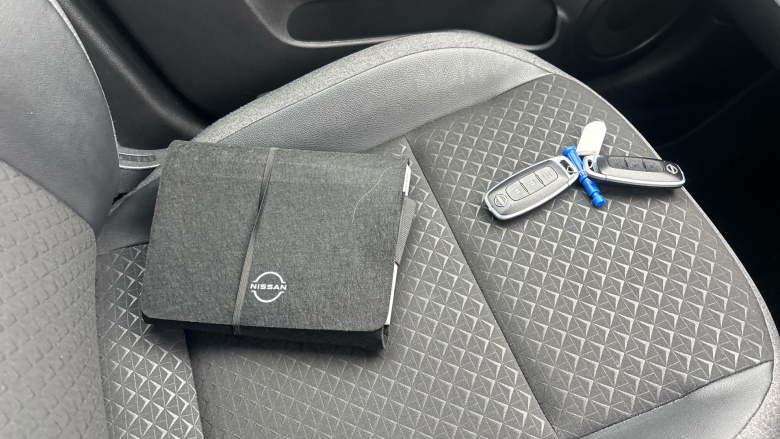 Nissan Juke 1.6 Hybrid N-Connecta 5dr Auto Hybrid Hatchback